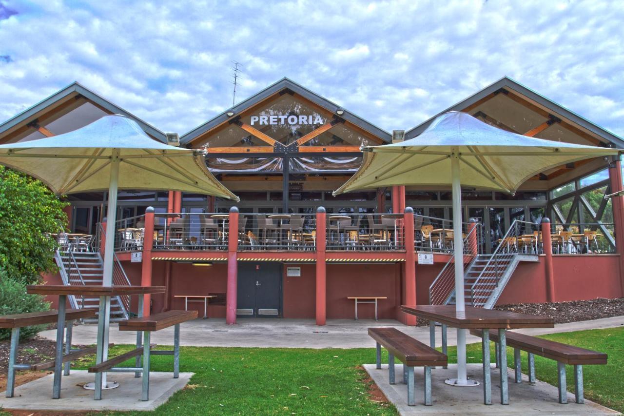 Pretoria Hotel Mannum Bagian luar foto
