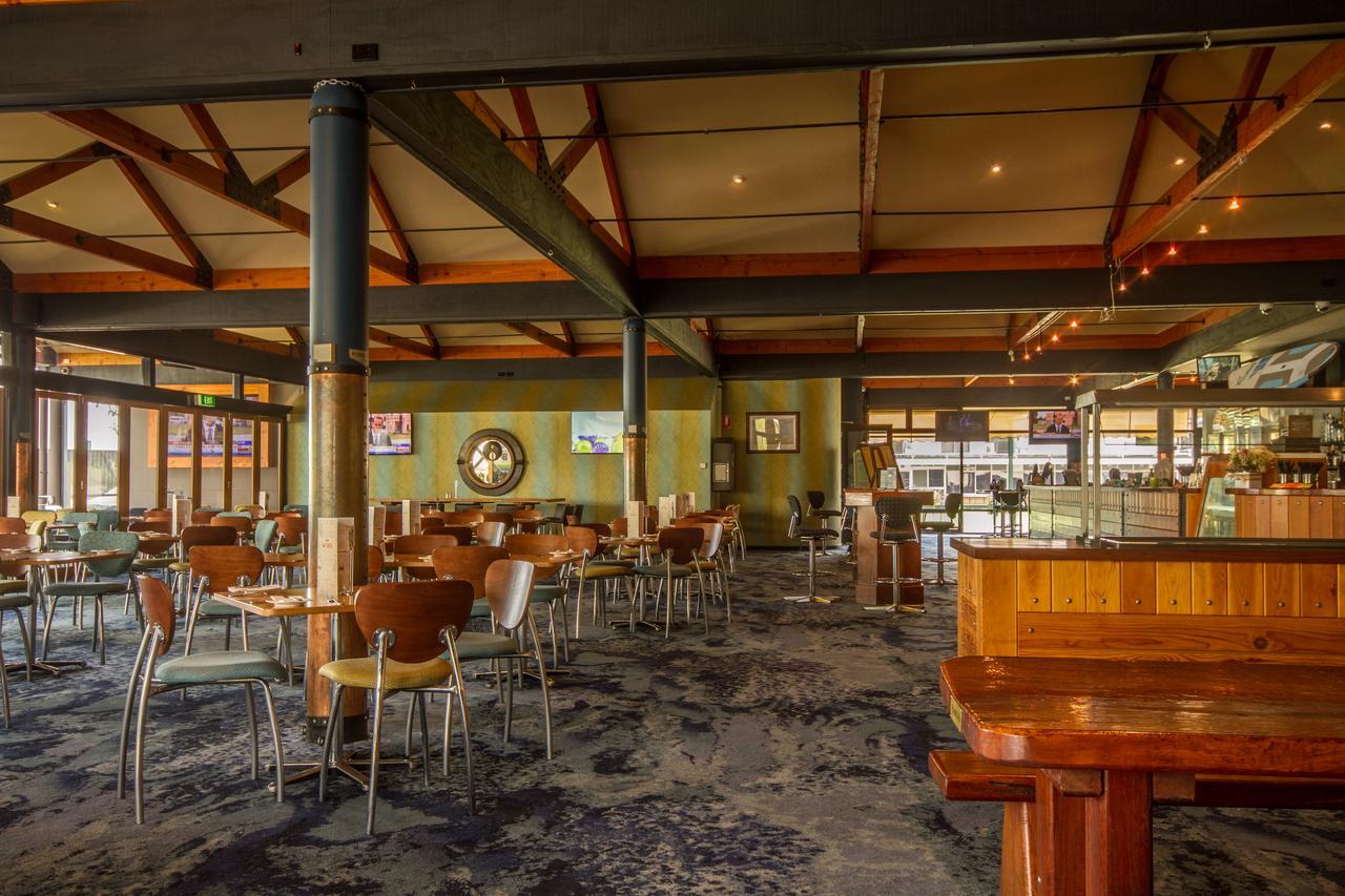 Pretoria Hotel Mannum Bagian luar foto